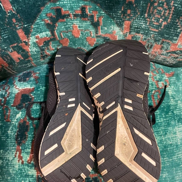 Brooks Revel 5 Animal Print & black Running Shoes Women’s Size 10 - Picture 6 of 8